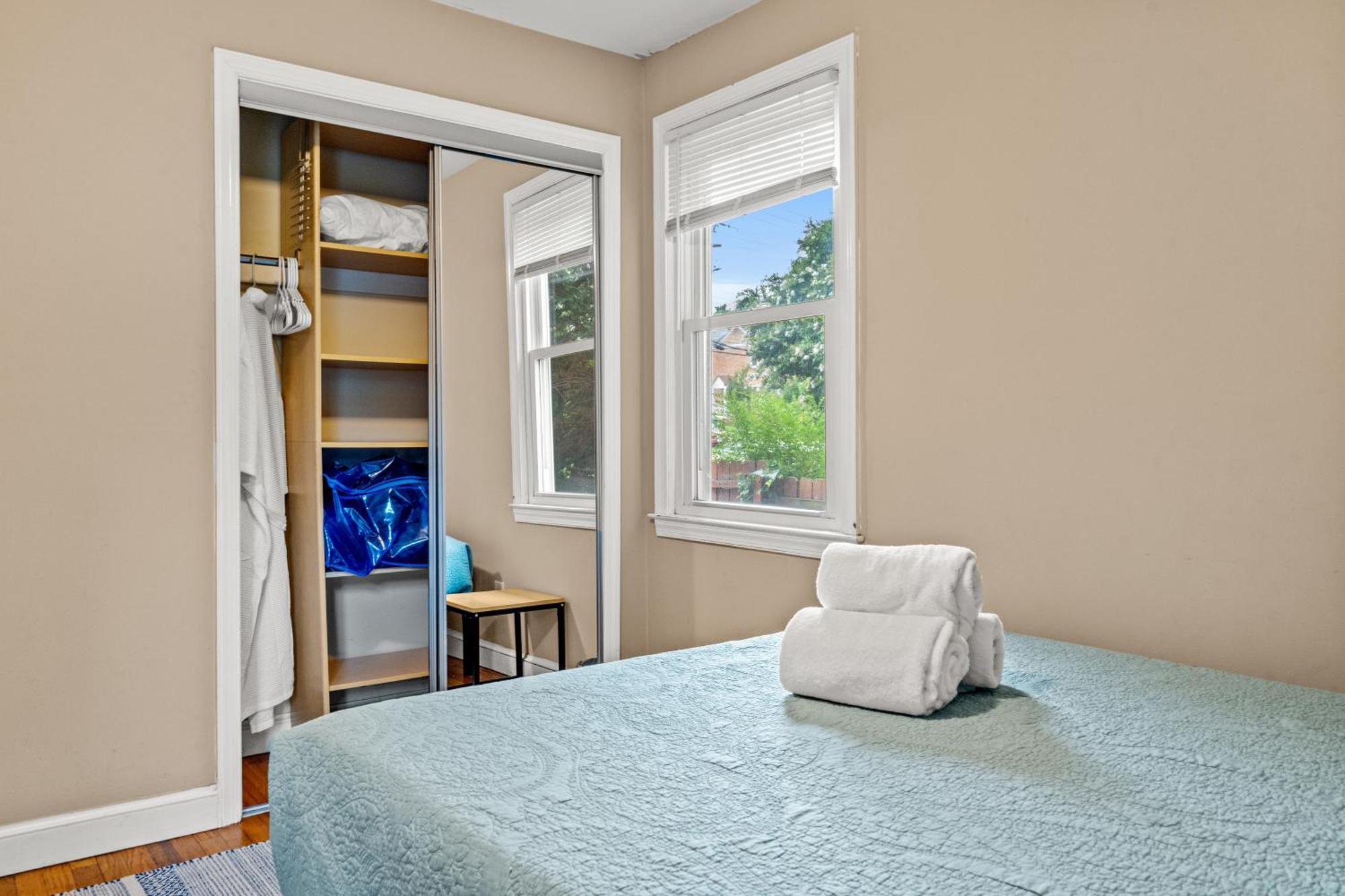2 Bed Townhouse: Minutes From Dca-National Airport Villa Alexandria Bagian luar foto